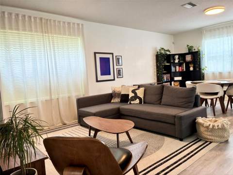 8026 Carriage Pointe Drive, Gibsonton FL - photo 14 of 70