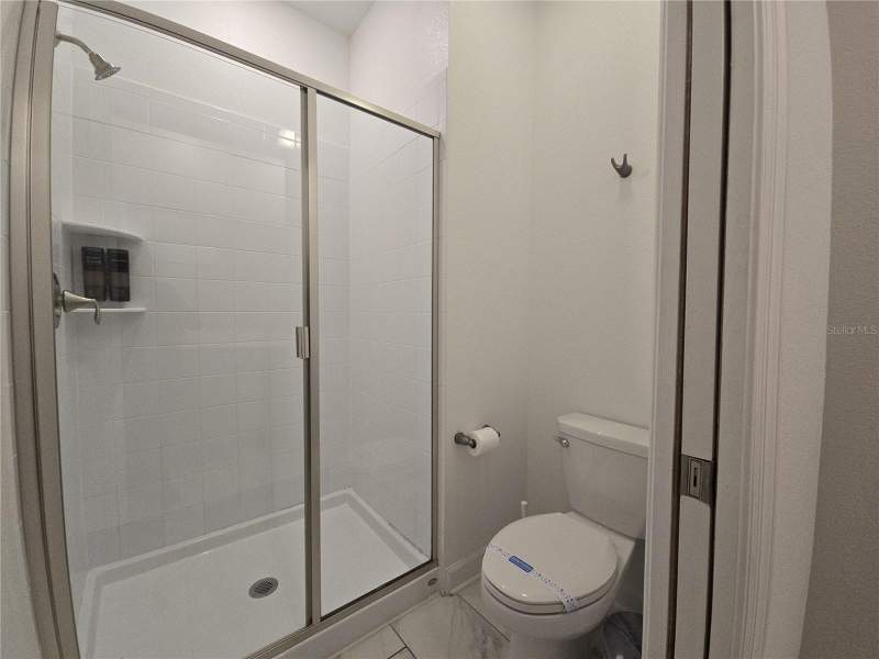 5 bedroom Townhouse at 1036 Leader Street, Stoneybrook South North Pcl-Ph, Davenport — photo 4