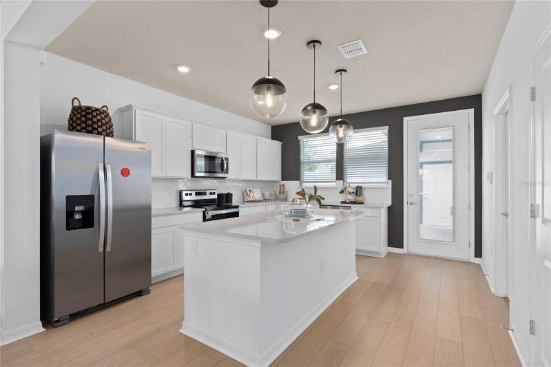 3 bedroom Townhouse at 10522 Evening Star Sreet, Everbe, Orlando — photo 4