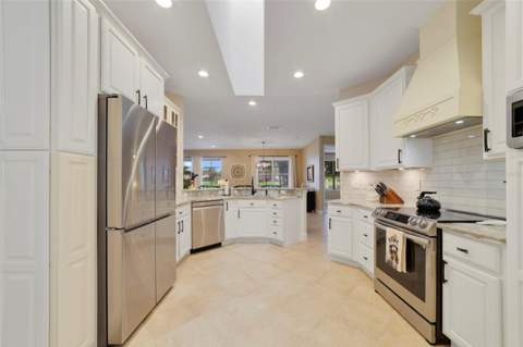 893 Glendora Road, Poinciana FL - photo 10 of 42