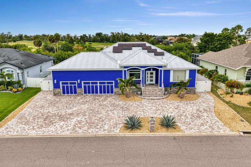 704 EAGLE LANE home for sale in Apollo Beach