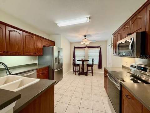 10036 Brookdale Drive, New Port Richey FL - photo 10 of 49