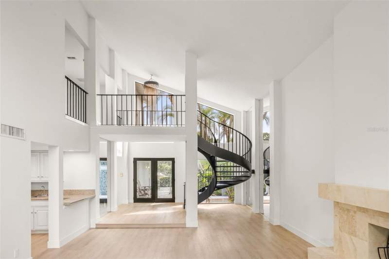 4 bedroom Single Family Residence at 2668 Concorde Court, Clubhouse Estates Of Countryside, Clearwater — photo 3