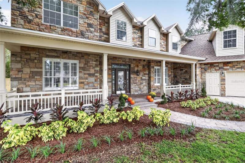 4 bedroom Single Family Residence at 7103 Twelve Oaks Drive, Twelve Oaks, Lakeland — photo 5