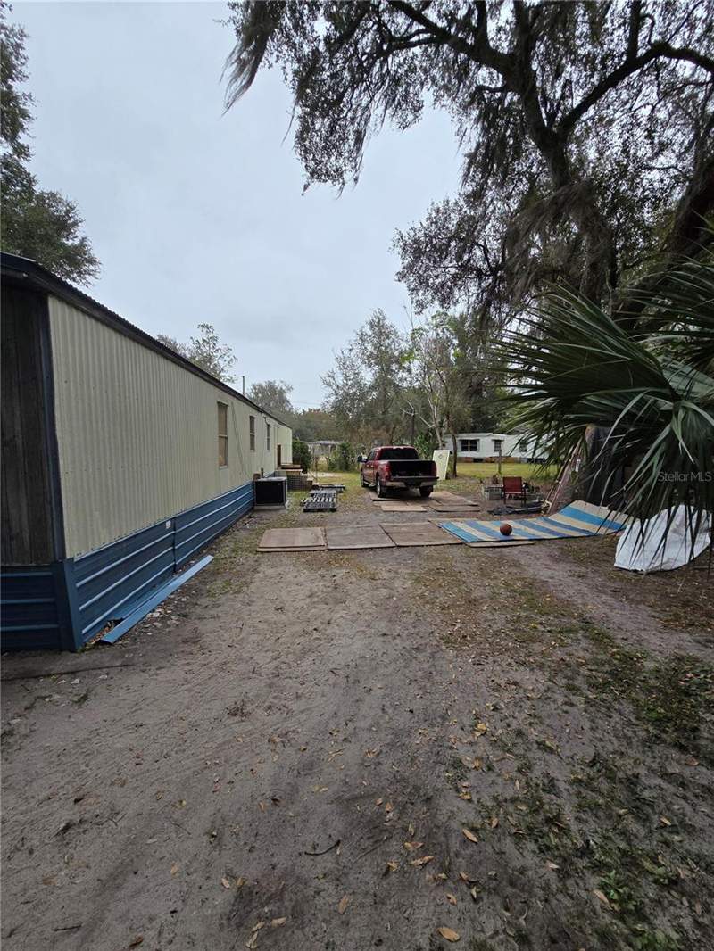 3 bedroom Manufactured Home at 20 SW 3rd Street, Highland Park Add, Webster — photo 5