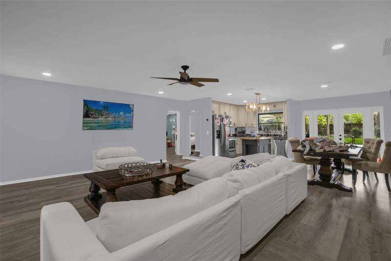 2 bedroom Single Family Residence at 811 MAIN STREET, WINDERMERE TOWN, WINDERMERE — photo 4