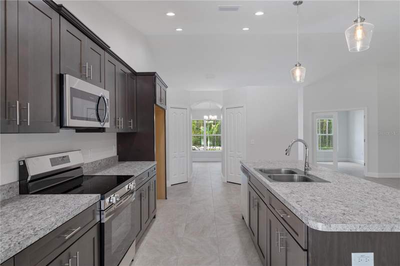 3 bedroom Single Family Residence at 11367 Latchwood Avenue, Royal Highlands, Weeki Wachee — photo 5
