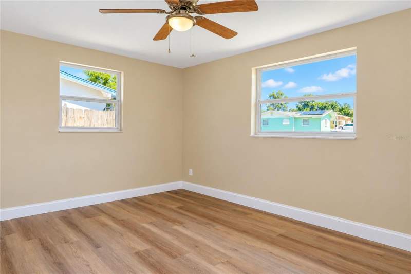 3 bedroom Single Family Residence at 3521 Kimberly Oaks Drive, Beacon Square, Holiday — photo 4