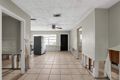 7201 Kingston Drive, Tampa FL - photo 13 of 31