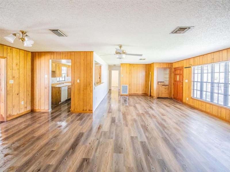 2 bedroom Single Family Residence at 55746 Carrol Street, Holiday Haven Campsites, Astor — photo 5