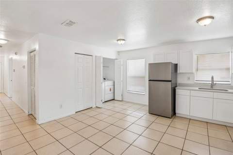 3808 N Whittier Street, Tampa FL - photo 10 of 31