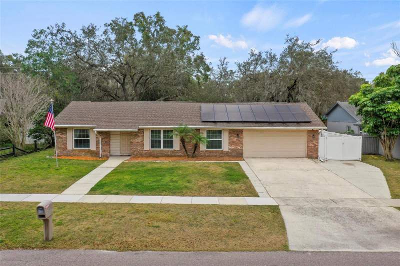 Lake Bosse Oaks