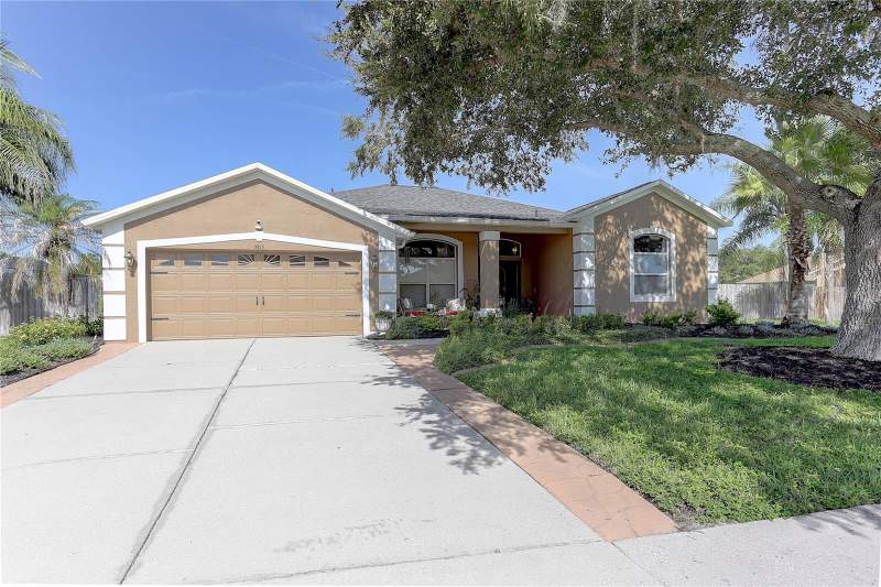 4 bedroom Single Family Residence at 3815 Red Bluff Ct, Stagecoach Village, Land O Lakes — photo 2