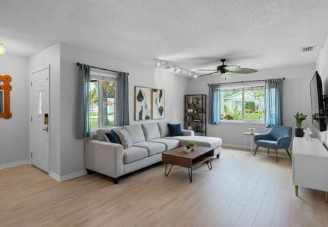 1583 Redwood Avenue, Dunedin FL - photo 6 of 6