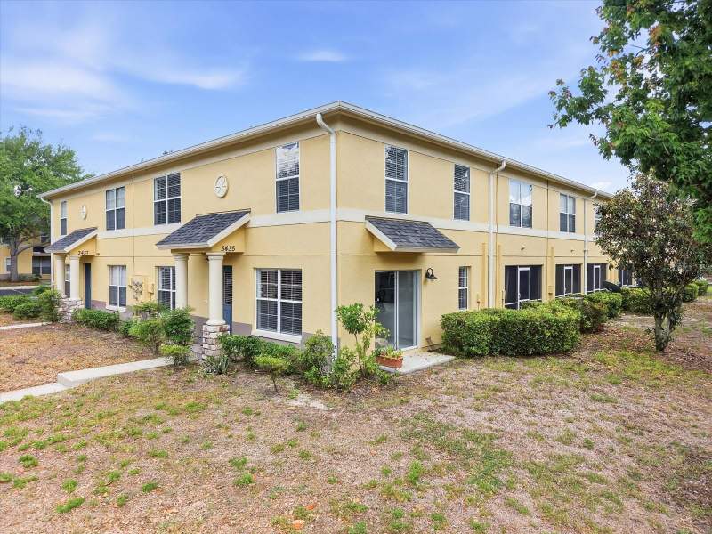 3 bedroom Townhouse at 3435 Castle Stone Court, Kings Mill Ph II, Valrico — photo 2