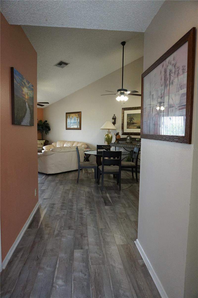 2 bedroom Condominium at 6011 Bahia Del Mar Boulevard #255, Vista Verde Unit 1, St Petersburg — photo 3