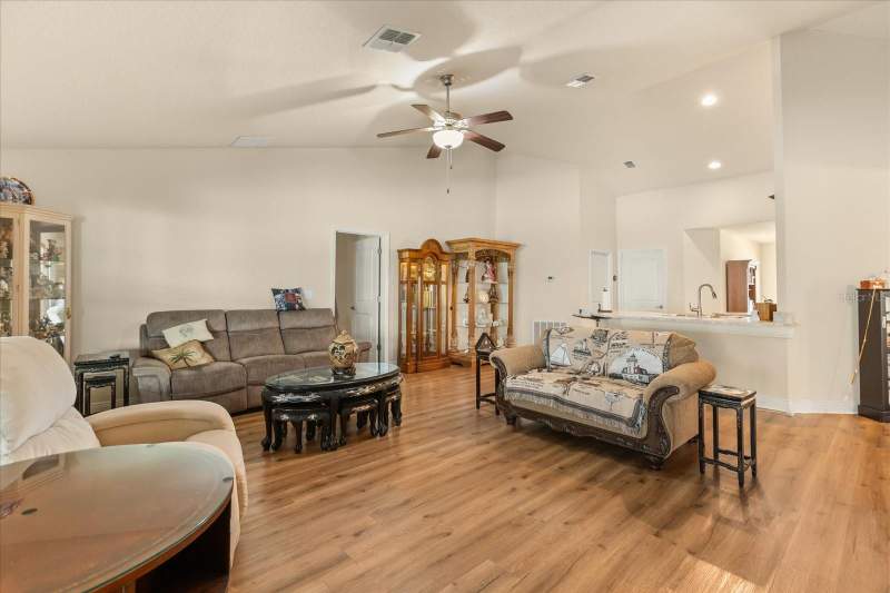 4 bedroom Single Family Residence at 906 Edith Drive, Fruitland Park Chelseas Run, Fruitland Park — photo 4