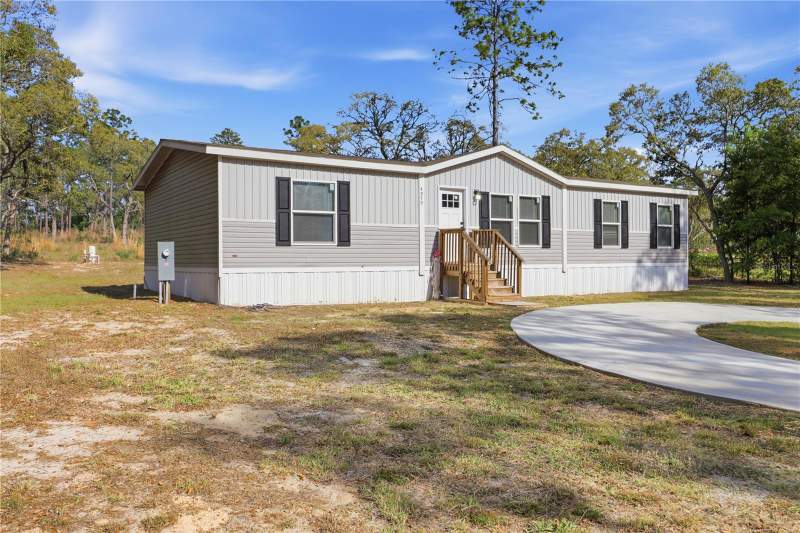 3 bedroom Manufactured Home at 4959 SW 178th Terrace, Lake Tropicana Ranchettes 13, Dunnellon — photo 2