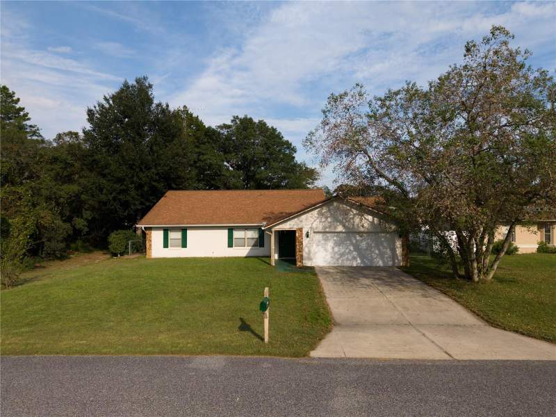 3 bedroom Single Family Residence at 13718 SW 40th Circle, Marion Oaks Un 01, Ocala — photo 3