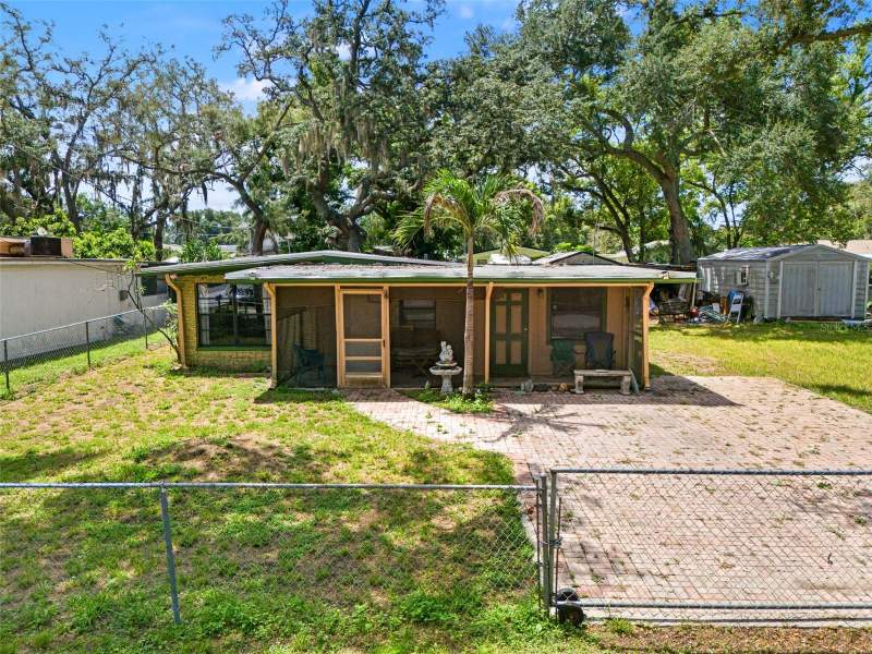 2 bedroom Single Family Residence at 133 E 145th Avenue, Tampa, Tampa — photo 2