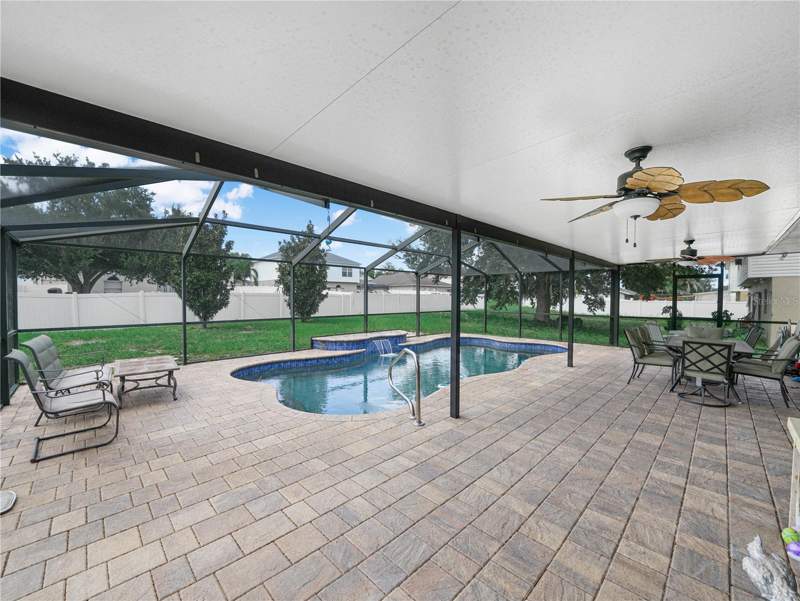 4 bedroom Single Family Residence at 5809 Windridge Drive, Windridge, Winter Haven — photo 4