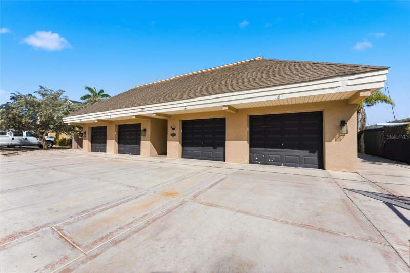 2 bedroom Condominium at 220 126th Avenue #1, Capri Lighthouse Condo, Treasure Island — photo 3