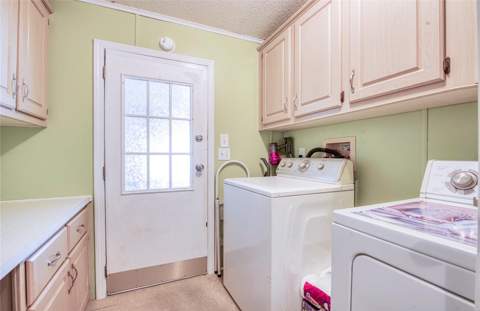 228 Tarpon Lane, Oldsmar FL - photo 11 of 28