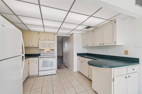 5095 Bay Street #110, St Petersburg FL - photo 20 of 34