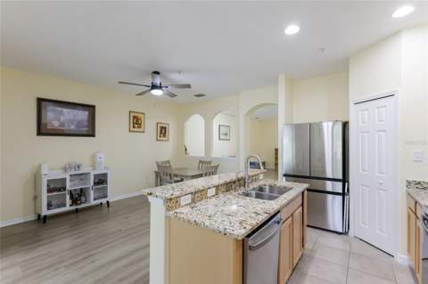 3793 Parkridge Circle #3-105, Sarasota FL - photo 14 of 39