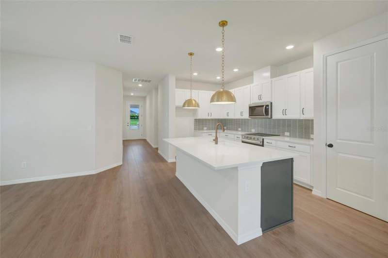 3 bedroom Single Family Residence at 5024 Chapel Row Avenue, Waterset, Apollo Beach — photo 4