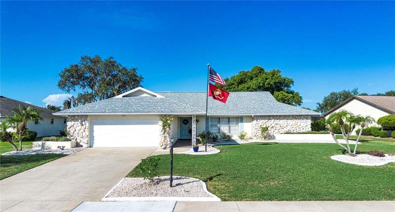 2 bedroom Single Family Residence at 2016 E View Drive, Caloosa Country Club Estates U, Sun City Center — photo 2