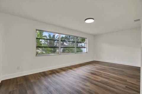 2661 Pebble Beach Drive, Clearwater FL - photo 11 of 22