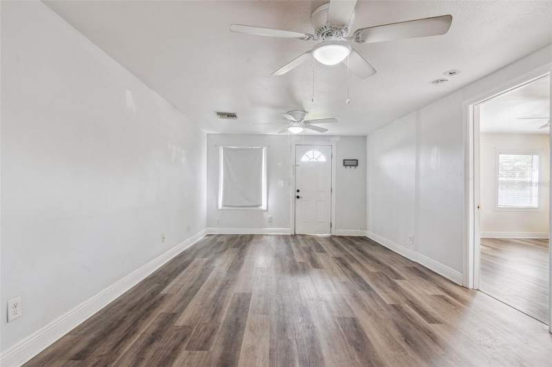 3 bedroom Single Family Residence at 650 S LAKEWOOD AVENUE, OCOEE TOWN, OCOEE — photo 4