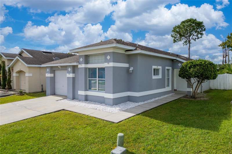 3 bedroom Single Family Residence at 217 WOODBAY COURT, GREENPOINTE, ORLANDO — photo 3