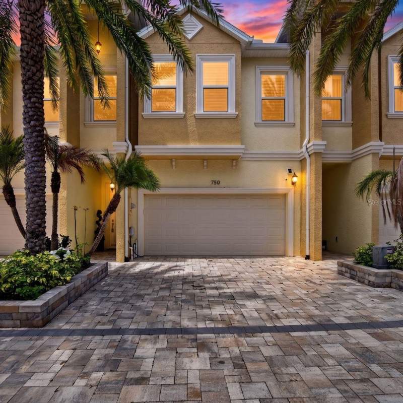 750 GRAND CYPRESS LANE home for sale in Cypress Trails Townhomes Of Tarpon Springs