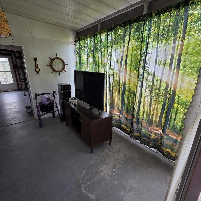 2 bedroom Mobile Home at 4122 Cardoon Drive, Virginia City, New Port Richey — photo 3