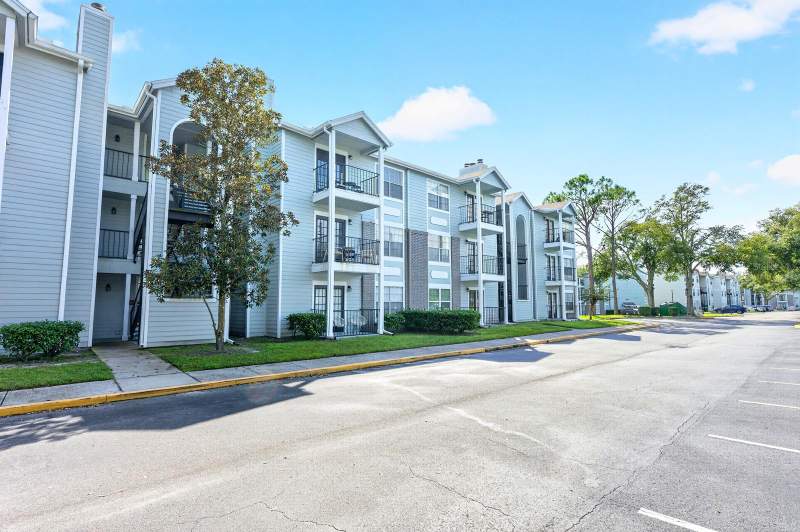 2550 N ALAFAYA TRAIL #6303 home for sale in Waterford Landing Condo