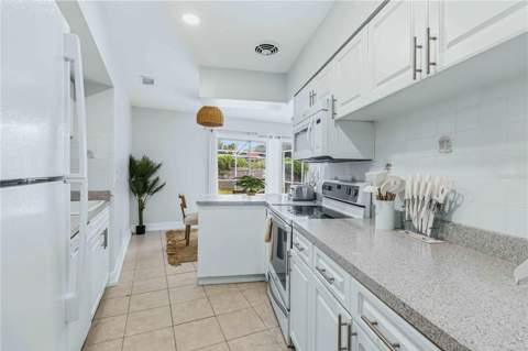 8006 N Ola Avenue, Tampa FL - photo 6 of 6