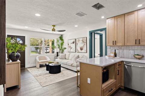 6810 13th Street, St Petersburg FL - photo 7 of 32