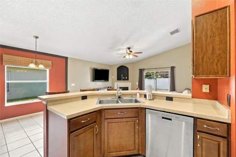 1118 Maidenmoor Road, Winter Garden FL - photo 11 of 36