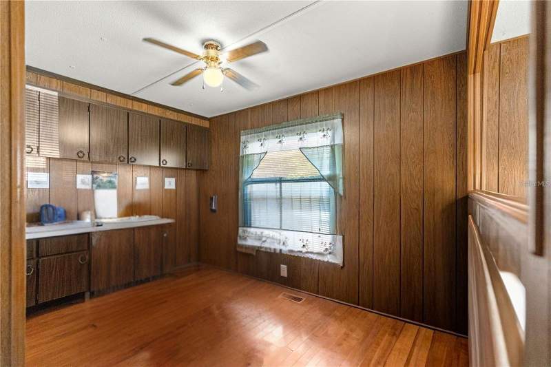 2 bedroom Mobile Home at 4121 SE 33rd Place, Hickory Hills, Ocala — photo 5