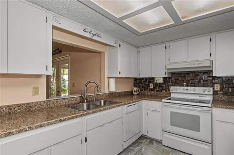 8777 SW 116th Place Road, Ocala FL - photo 12 of 44