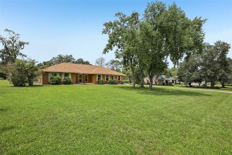 3 bedroom Single Family Residence at 4410 NW 76th Court, Golden Hills Turf & Country Club, Ocala — photo 4