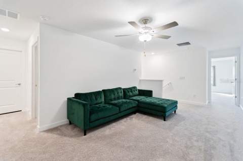 8241 Corner Pine Way, New Port Richey FL - photo 15 of 33
