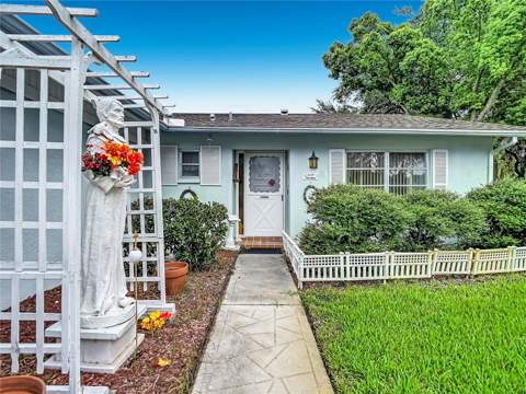 8045 Pasadena Drive, Port Richey FL - photo 6 of 43