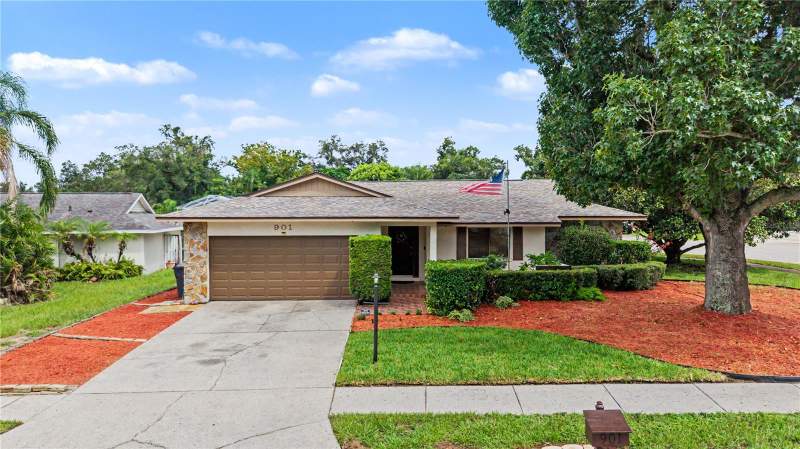 901 TARAWOOD LANE home for sale in Lakemont