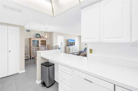 5220 Brittany Drive #1202, St Petersburg FL - photo 17 of 52