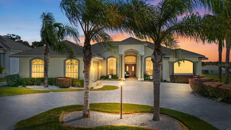 4 bedroom Single Family Residence at 2751 Huntington Hills Drive, Huntington Hills Ph 03, Lakeland — photo 2