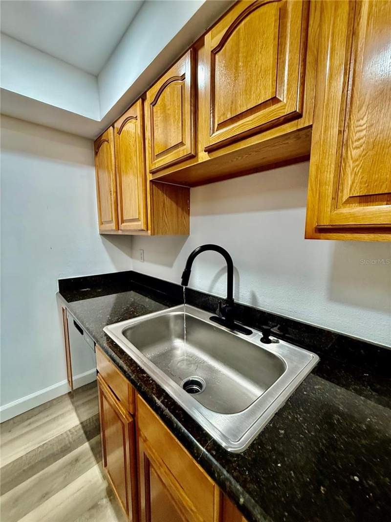 3 bedroom Townhouse at 14106 Village Terrace Drive, Village Xviii Unit II Of Carro, Tampa — photo 5