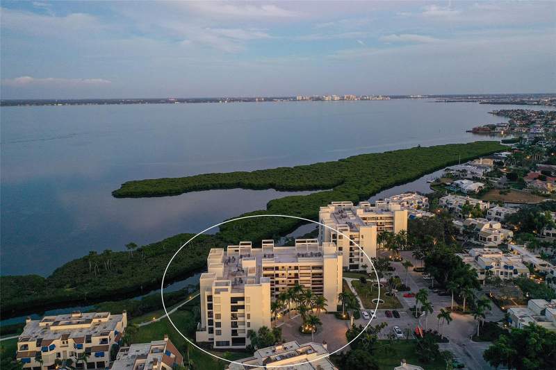 Fairway Bay
